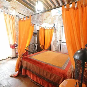 Bed & Breakfast Antica Corte Dei Principi Charming, Lucca